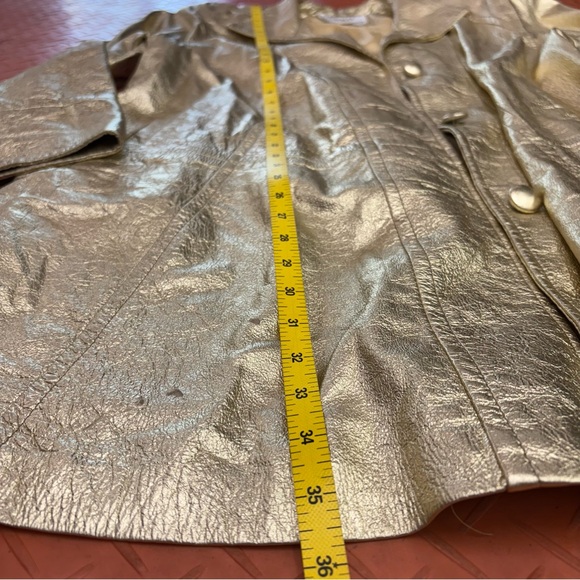 Rocco D’Amelio Vintage Gold Metallic Blazer - Picture 7 of 7